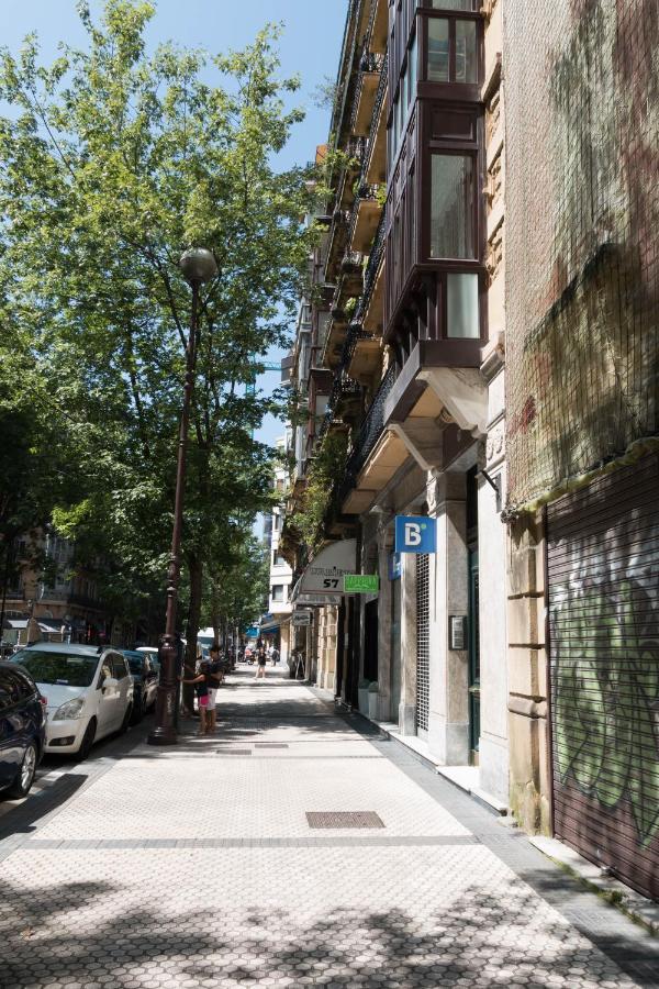 Modern Apartment In Central Romantic Quarter San Sebastian Buitenkant foto